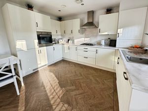 Photo 7- click for photo gallery